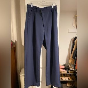 Abercrombie navy trouser size 31